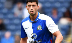 Blackburn-Rovers-midfielder-Jason-Lowe-2