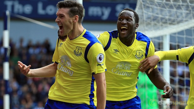 Gareth-Barry-and-Romelu-Lukaku-Champions-League