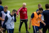 Strachan-urges-Scots-to-dig-in-for-Auld-Enemy-clash